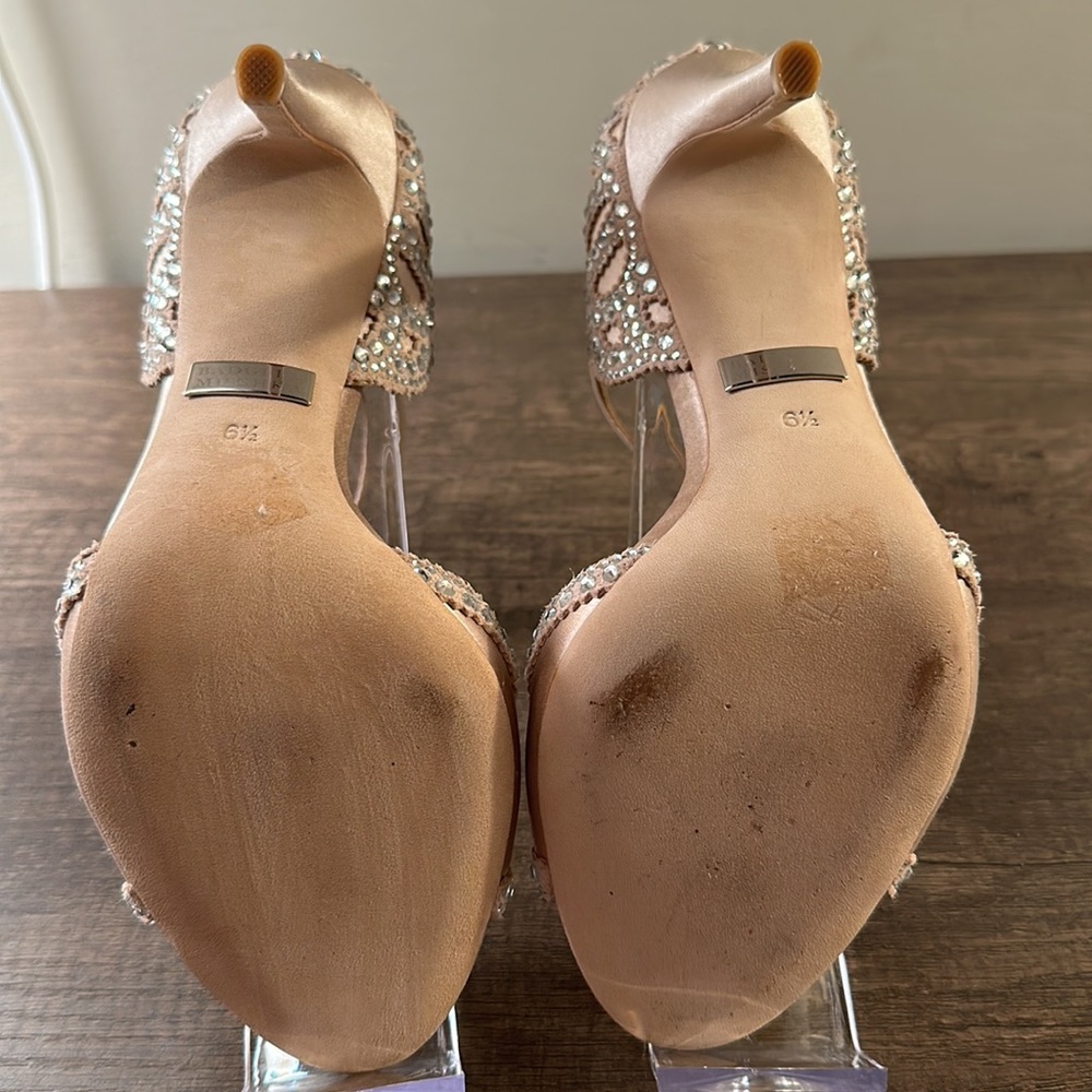 Elegant BADGLEY MISCHKA Roxy Sandals. - Picture 10 of 13